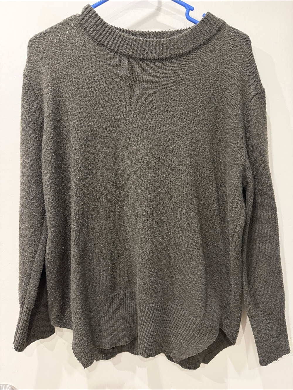 Women's Crewneck Knit Sweater in Dark Green